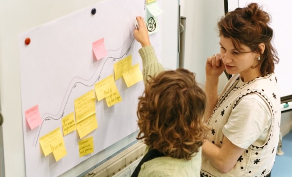 art-up-incubator-2023-foto-fluer-cropped-1408x-2-1380x840-crop